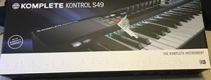 Native Instrument S49 Keyboard like new in box