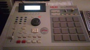 Akai MPC 2000xl Studio Maxed Edition