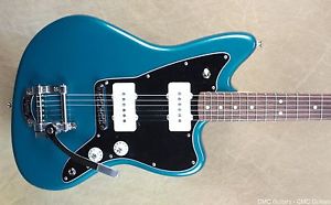 Fender 2016 Limited Edition Jazzmaster with Bigsby Tremolo Ocean Turquoise