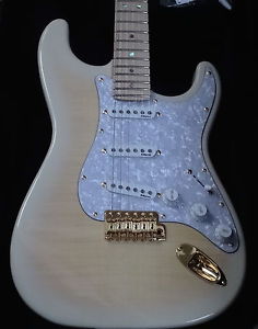 Fender Stratocaster Richie Kotzen White Gold Made in Japan Beauty