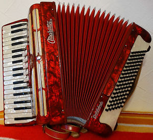 Akkordeon Marotta aus Italien mit 96 Bässe _Top Akkordeon_