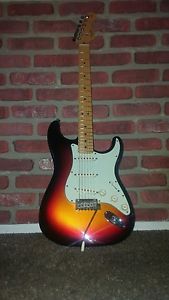 Fender Stratocaster  Custom Deluxe Plus Electric Guitar mystic 3 color sunburst