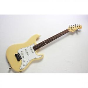 Fender ELITE STRATOCASTER FREESHIPPING/456