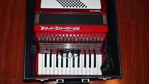 New Weltmeister Piano Accordion Perle Red 26 keys /48 LM 48 Octave Tuning + CASE