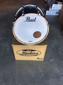 Pearl Masters Maple 20 X 14 BASS DRUM  Matte Black Mist