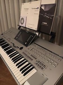 Yamaha Tyros.4+Flash/1GB+HD/320GB+Premium/Pack+Live/Pack.