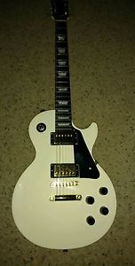 Gibson Les Paul Studio Electric Guitar - Alpine White