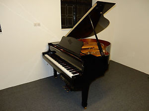 YAMAHA C1 DISKLAVIER GRAND PIANO ONLY 20 YEARS OLD. 5 YEAR GUARANTEE