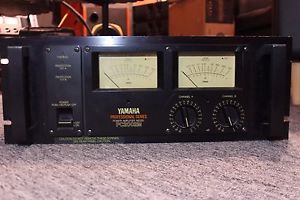 Yamaha PC2002M Power Amp, Dual Channel 240W per side