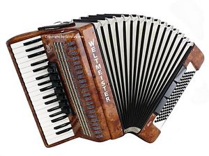 Akkordeon  Weltmeister Opal, Top neuwertiger Zustand