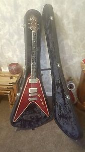 Rare flying v guitar. Zemaitis made in japan