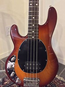 Ernie Ball Music Man Stingray Left Handed