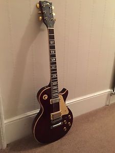 Gibson Les Paul Deluxe 1977 Wine Red Vintage Guitar + Original Black & Pink Case