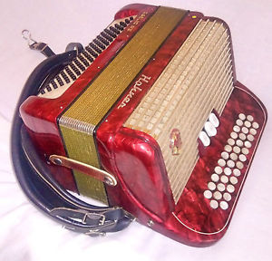 Very Rare Hohner IVS 3 Row Button 96 Bass Accordion Instrument in Red Bag Books