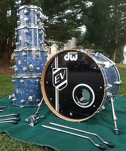 5 gold badge dw drums Collectors series 03 Navy blue diamond finishply shell-kit