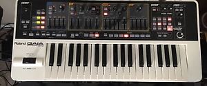 Roland GAIA SH-01 Keyboard Synthesizer
