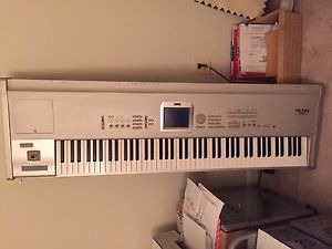 Korg TRITON STUDIO Keyboard Synthesizer