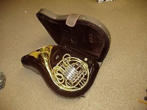EASTMAN EFR420 DOUBLE FRENCH HORN OUTFIT