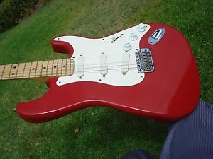1989 Fender Eric Clapton Artist Signature Stratocaster Torino Red 7.9 lbs