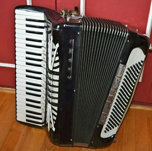 accordion crown 4/5/hand made reed double ton chamber ex condition
