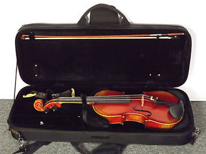 Beautiful August F Kohr K565V 15.5 Step up Viola w Case