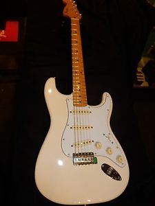 Fender Jimi Hendrix Stratocaster Maple Fingerboard 2015 Olympic White