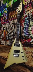 Fender 85/86 Katana Guitar / Very Rare Color All Original