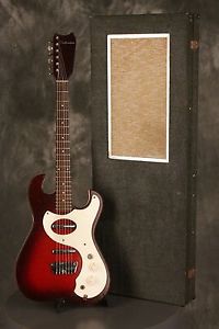 1964 SILVERTONE amp-in-case model 1457 2 pickups w/TREMOLO tube amplifier