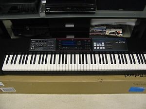 Roland JUNO-DS88 Synthesizer 88 Key Mint In Box!