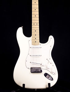 2005-2006 Fender American Standard Stratocaster electric guitar - 10013396