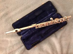 GEMEINHARDT PICCOLO 57385 4S SOLID SILVER W/ORIG HARD CASE BIN FREE USA S&H