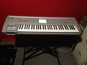 Korg triton 61 Keyboard