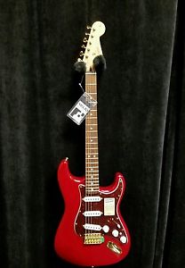 Fender Deluxe Players Stratocaster with Gig Bag