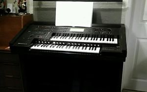 Yamaha EL90 Organ