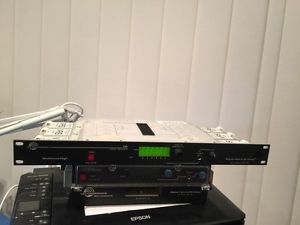 LECTROSONICS VR VENUE RECEIVER WITH 6x VRS Standard Modules