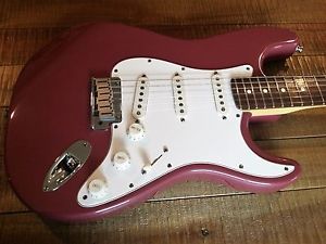 Fender USA American Standard Stratocaster 1995 in Burgundy Mist - Unplayed