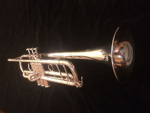 Yamaha YTR-6335HSII Trumpet