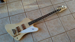 Gibson Thunderbird Bicentennial 1978 Super Rare White NM w/ OSHC