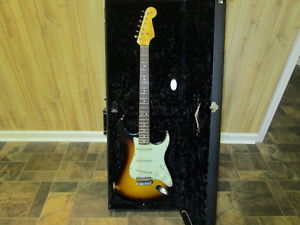 Fender custom shop 1963 master design by John Cruz Stratocaster