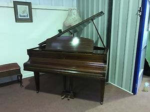 Stunning Challen Baby Grand. A Beautiful Piano In Excellent Condition.