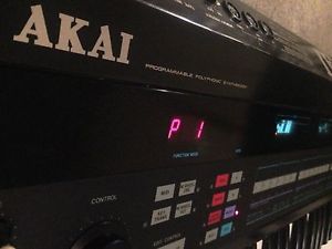 AKAI AX80 - 8 voice Polyphonic, 8 vco (1984)