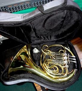 Corno doppio GRASSI Italy FH210 ex-demo