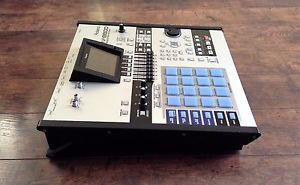 Roland MV-8800 Drum Machine / Sampler + 256 RAM many more