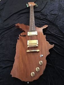 CrAzY Price SALE! Beautifully Handcrafted Custom USA Map Guitar w/cs Blk Diamond