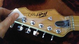 Peavey T-60 Electric Guitar