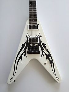 GIBSON Flying V TRIBAL Limited Edition 350 - Neuwertig - inkl. Koffer