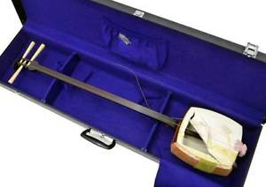 Hokkaido with shamisen red tree Ayasugi body ivory peg hard case Sapporo