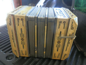 1930'S PEERLESS CHEMNITZER CONCERTINA,ACCORDION,SQUEEZ BOX KEY OF 5,PRESS A,CBOX
