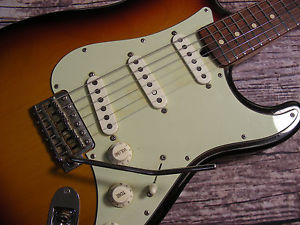 2012 Suhr Classic Antique 3 Tone Sunburst Distressed Aged 3 Tone Sunburst W/ HSC