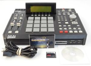 Akai MPC2500 Music Production Center